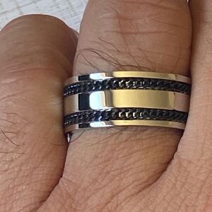 Men’s Stainless Steel Ring Size 11 Chain Link Detail Black & Silver